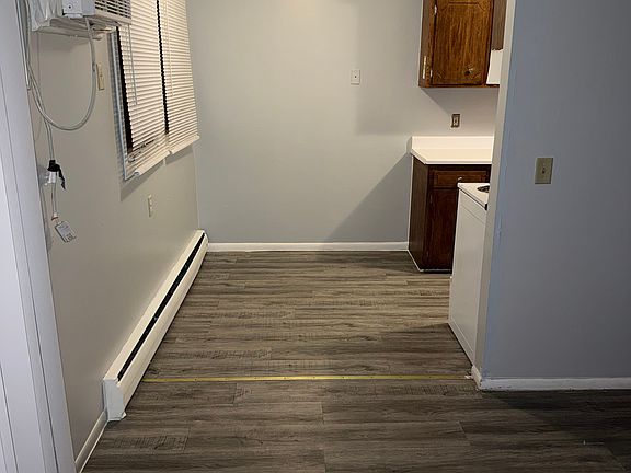 2nd image of 5650-60 Polk St NE