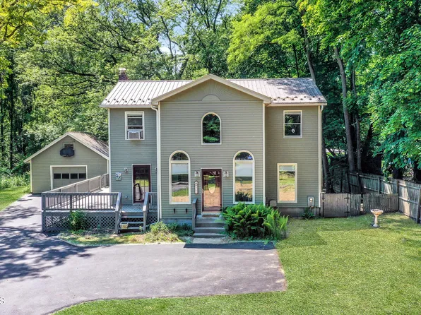 561 Maple Avenue, Saratoga Springs, NY 12866