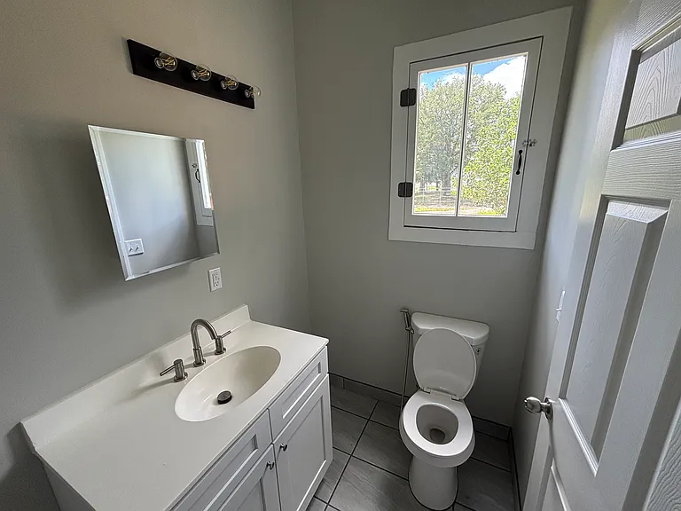 1232 W Duval St — Photo 20