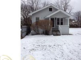 1112 Hartland St, Troy, MI 48083