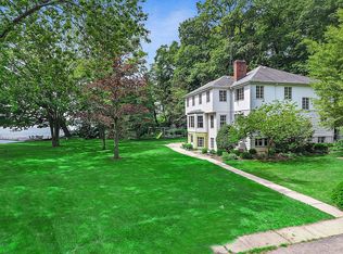 401 W Park Dr, Twin Lakes, WI 53181