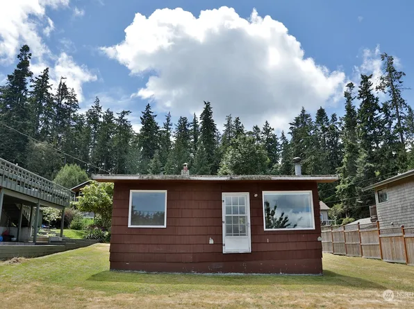 1442 Mutiny Lane, Freeland, WA 98249