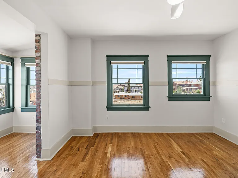 914 W Yandell Dr #3B — Photo 15