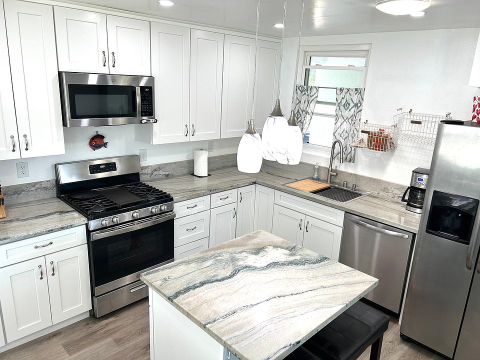 1st image of 4084 Mira Costa St