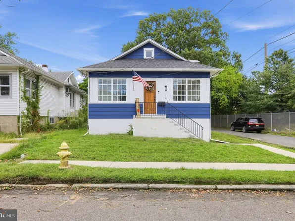 16 Merion Ter, Collingswood, NJ 08108