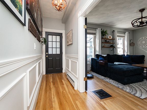 5th image of 138 Robbins St Unit 1
