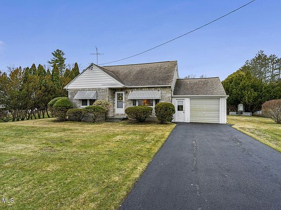 2nd image of 1021 Dunnsville Road