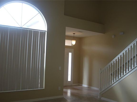 4th image of 2721 Patrician Cir