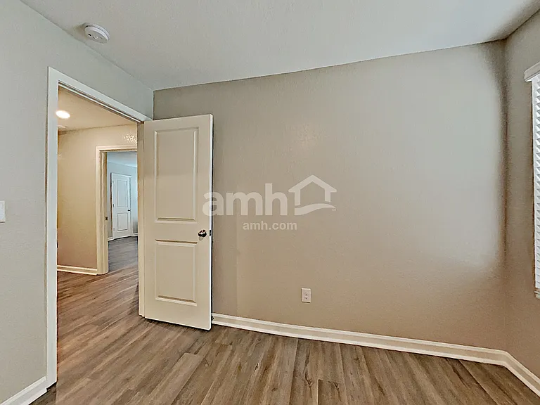 3395 Ridge Hill Pkwy — Photo 12