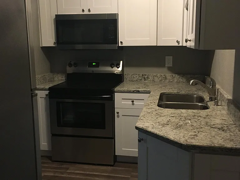 1317 W Nassau St — Photo 5