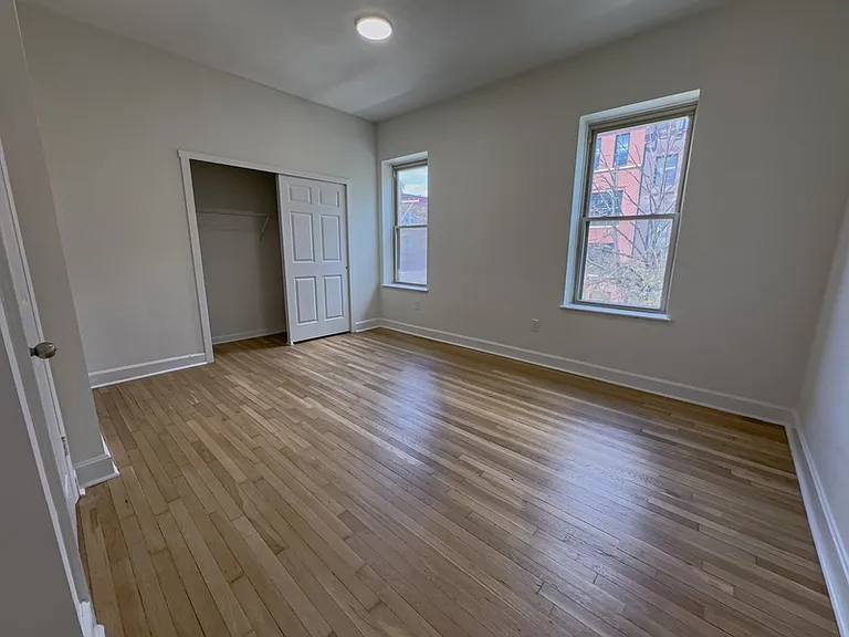 1936 Green St #2 — Photo 21