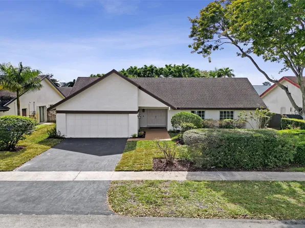 10220 NW 25th Street, Pembroke Pines, FL 33026