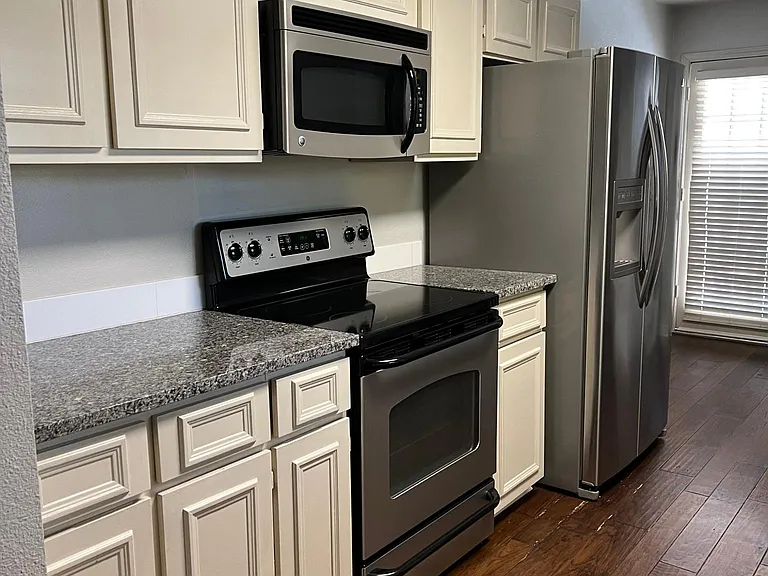 7815 Broadway St #306 — Photo 7