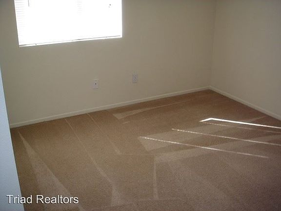3rd image of 5934 Regino St