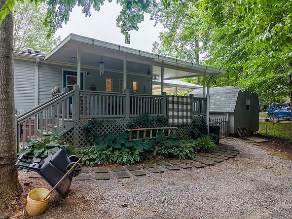 5th image of 417 Carolina Village Cir