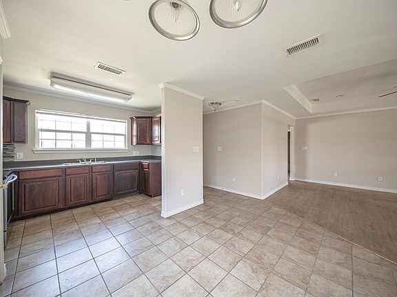 5th image of 1103 Terlingua Ave
