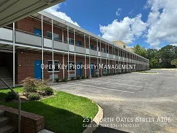 Charming 1-Bed Oasis in Dothan's Heart Your Perfect Urban Retreat! — Photo 3