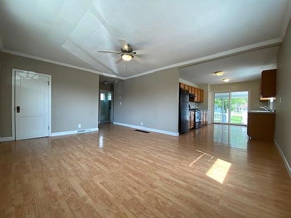 5th image of 1694 Hopkins Ave