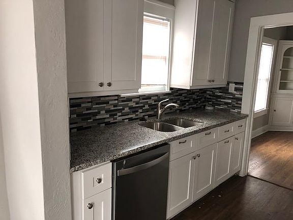 3rd image of 6214 Palo Pinto Ave