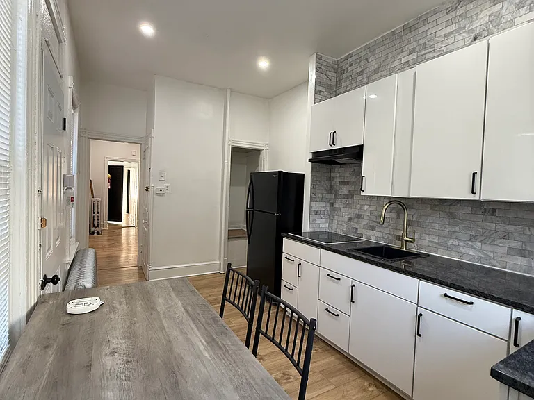 1017 Washington St #1 — Photo 9