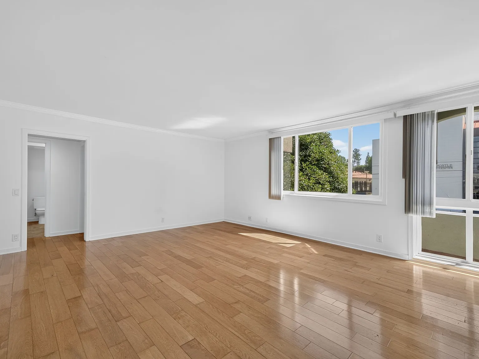 2 bed, $4,450 — Photo 2