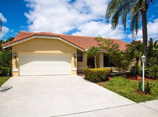 375 Apache Ln, Boca Raton, FL 33487