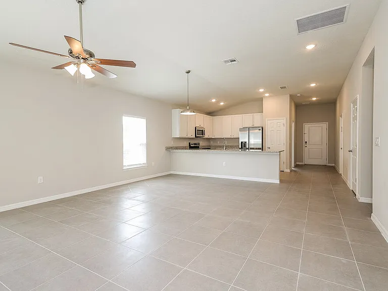 1660 Redfin Dr — Photo 3