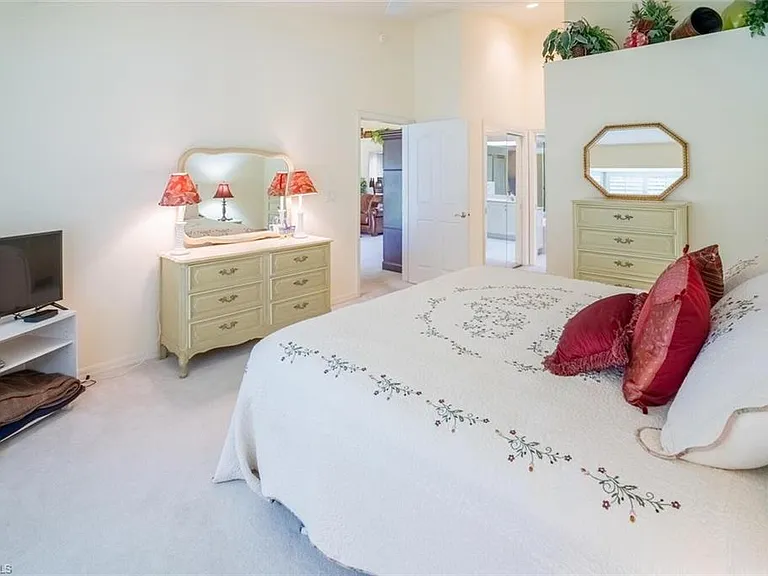 8500 Mystic Greens Way #5-505 — Photo 15