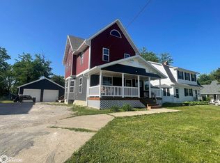 618 W State St, Centerville, IA 52544