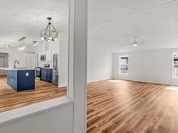 3rd image of 435 32nd Rd Unit 448