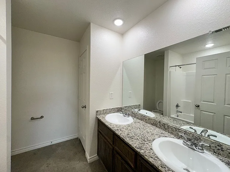 5814 Harriet Tubman Ave — Photo 30