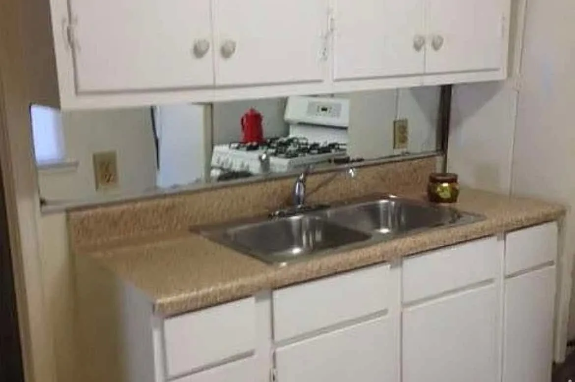 2 bed, 800 sqft, $1,500 — Photo 2