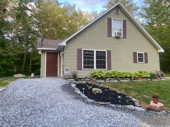 28 Rocks And Sticks Drive, Bradley, ME 04411