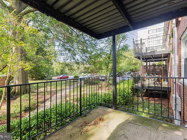 100 N George Mason Dr #3 — Photo 23