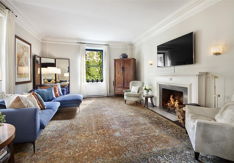 1st image of 2420 Broadway #8A