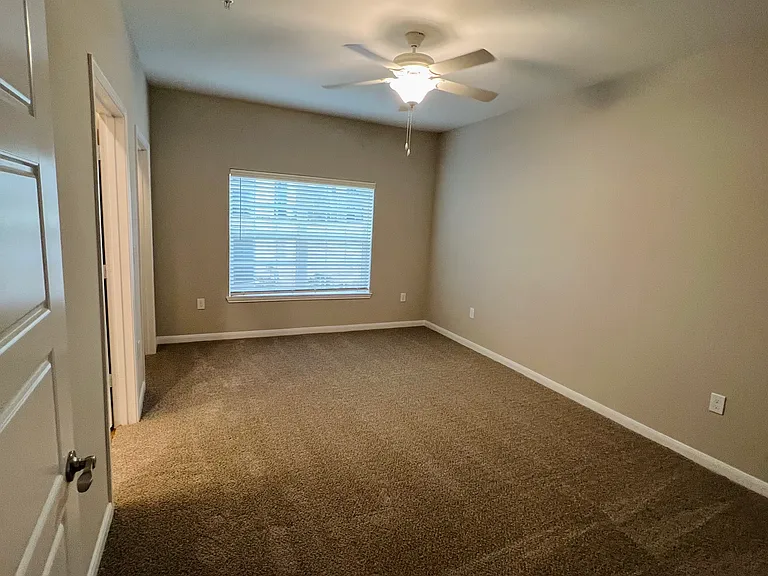 315 Willow Grove Way #817 — Photo 4