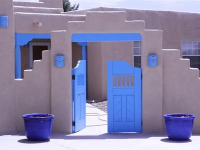 821 Camino Hermosa, Corrales, NM, 87048
