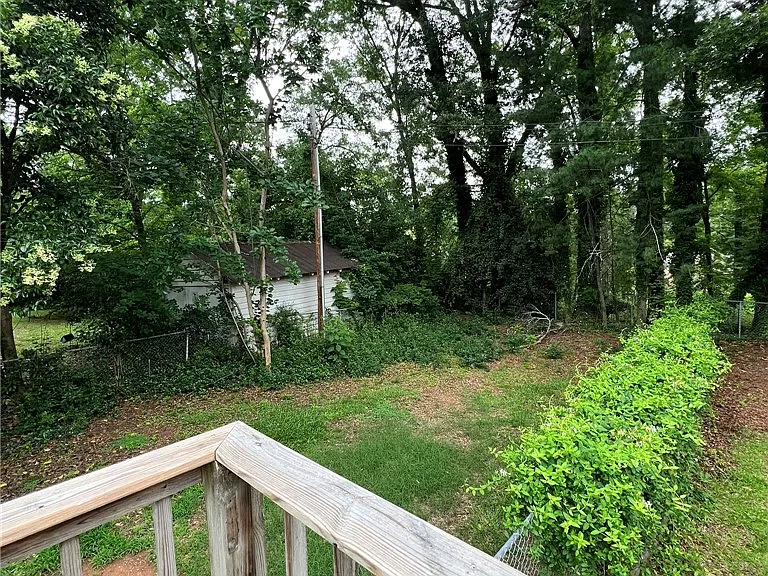 514 Creswell Ave — Photo 10