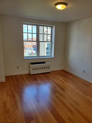 Rented by Medrash Realty | media 19