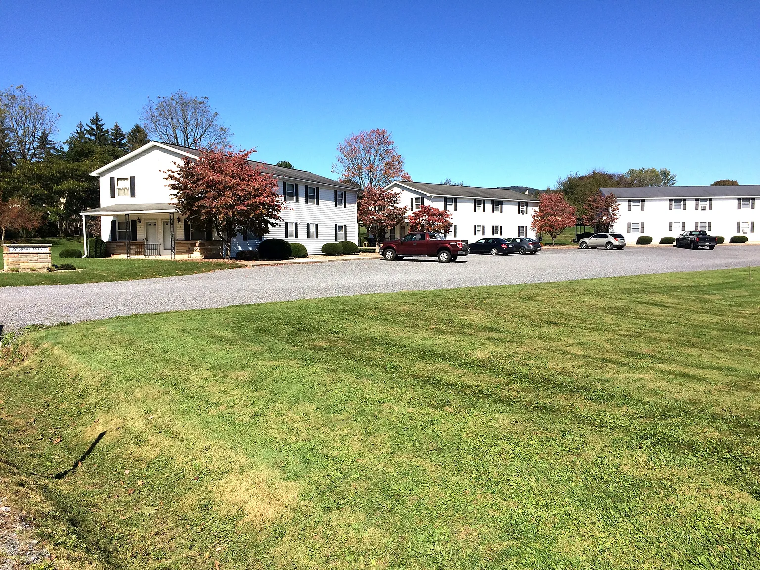 2 bed, 900 sqft, $860 — Photo 1