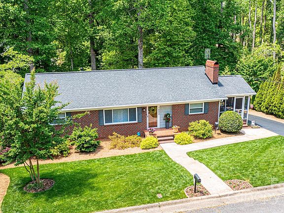 2nd image of 1602 Brentwood Dr