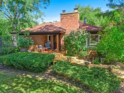 15W720 82nd St, Burr Ridge, IL, 60527