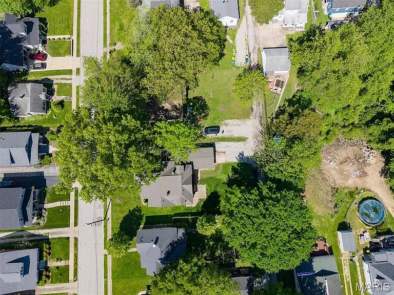 911 Grand Ave — Photo 52