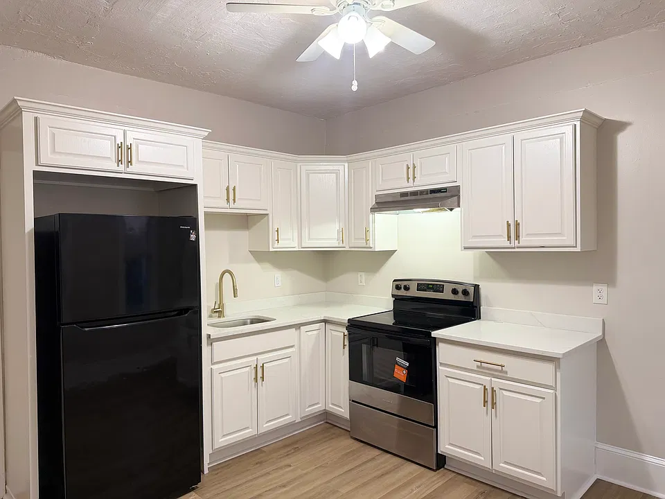 85 French Ave #3