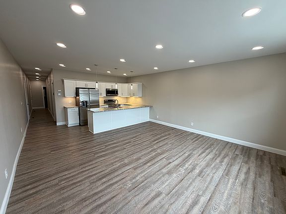 5th image of 149 Portage Trl Suite 2