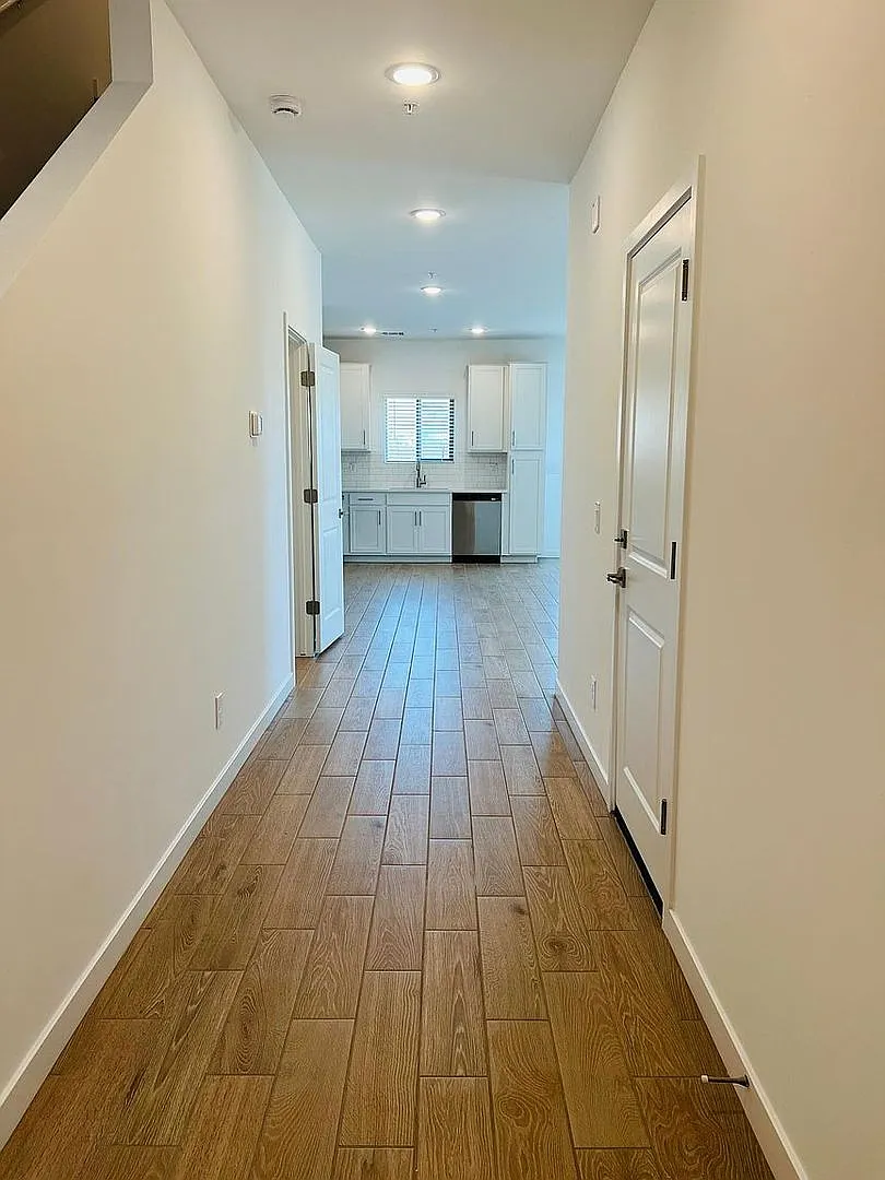 3 Bedroom/2 Bath House Near TSMC! Amazing Mountain Views and Gated Community with Pool! — Photo 4