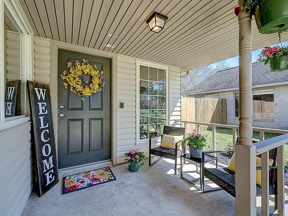 Front porch living!