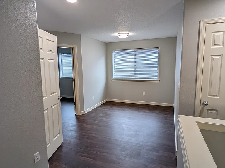 2610 NE 88th Pl — Photo 16