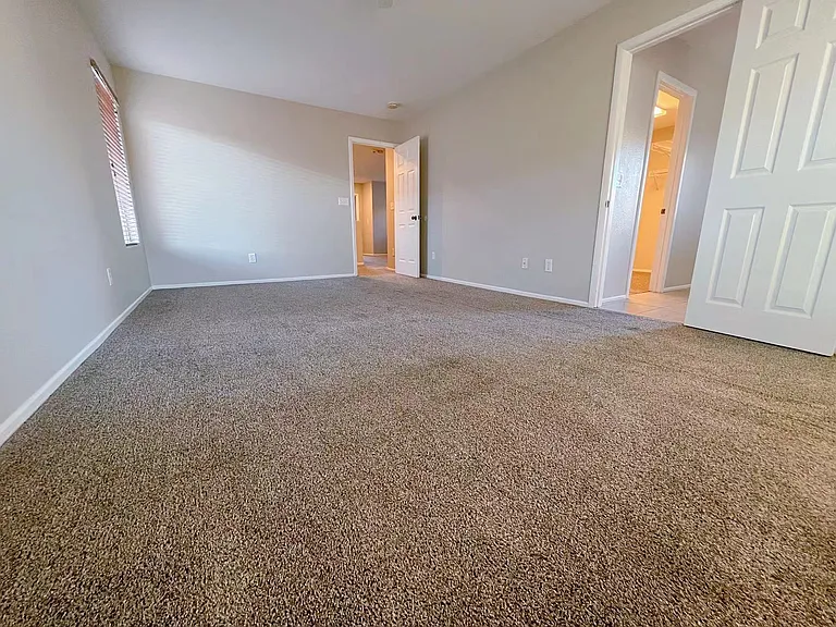 15 Harbor Pines Ct — Photo 8