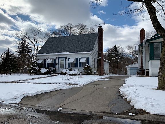 2nd image of 3328 Sophia St
